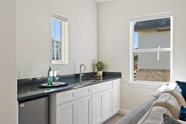 739 Rawson BND, Lakeway, TX 78738