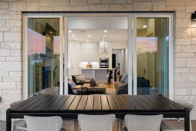 739 Rawson BND, Lakeway, TX 78738