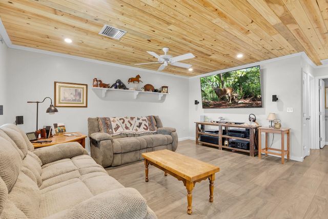 29678 Enterprise Avenue, Big Pine Key, FL 33043