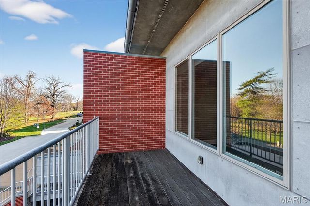 5310 Chouteaus Bluff Drive 5310, St Louis, MO 63111