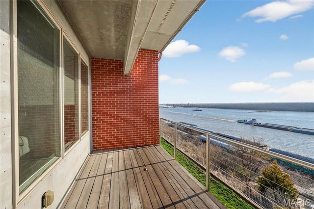 5310 Chouteaus Bluff Drive 5310, St Louis, MO 63111