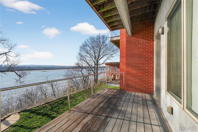 5310 Chouteaus Bluff Drive 5310, St Louis, MO 63111