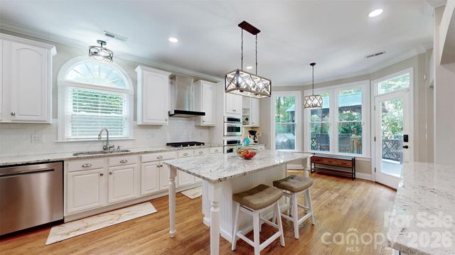 5219 Cadbury Court, Charlotte, NC 28277