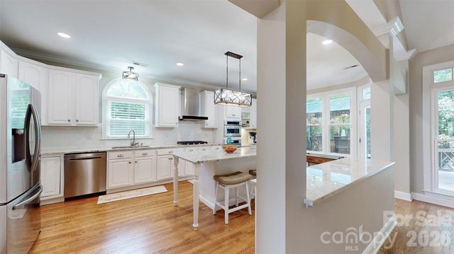 5219 Cadbury Court, Charlotte, NC 28277