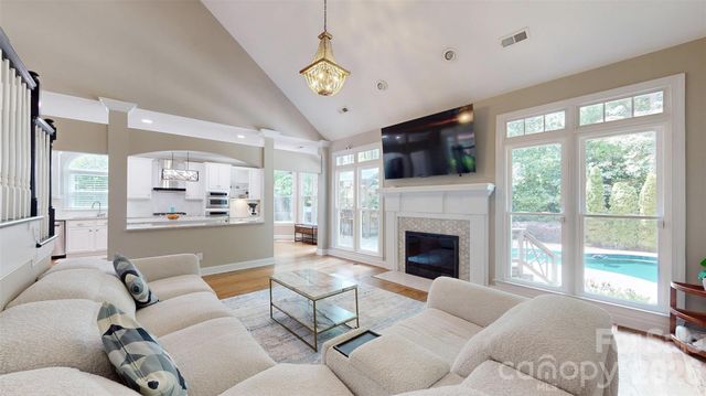 5219 Cadbury Court, Charlotte, NC 28277