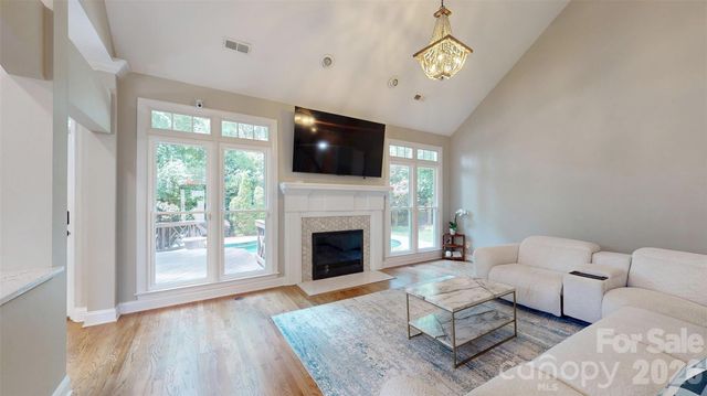 5219 Cadbury Court, Charlotte, NC 28277