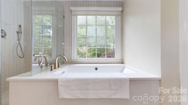 5219 Cadbury Court, Charlotte, NC 28277