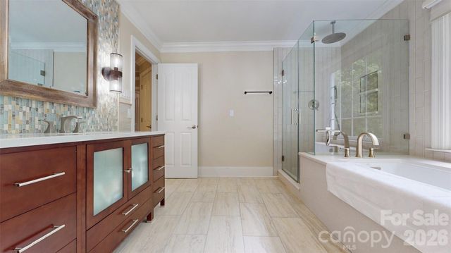 5219 Cadbury Court, Charlotte, NC 28277
