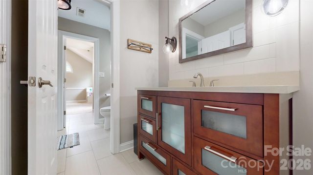 5219 Cadbury Court, Charlotte, NC 28277