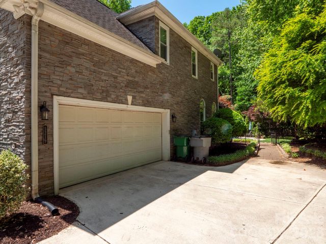 5219 Cadbury Court, Charlotte, NC 28277