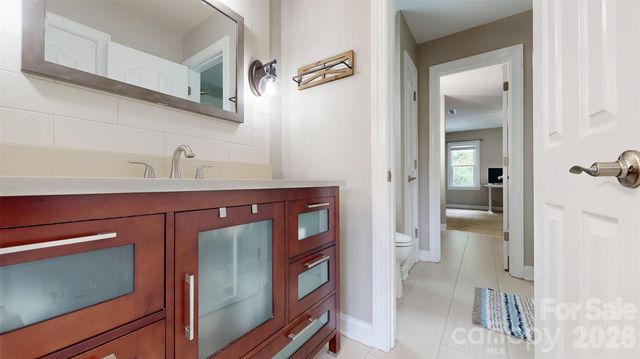 5219 Cadbury Court, Charlotte, NC 28277
