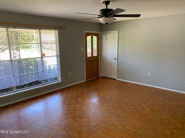 2504 Middlecoff Drive, Gulfport, MS 39507