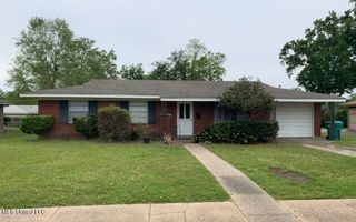 2504 Middlecoff Drive, Gulfport, MS 39507