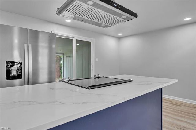 2007 Egger CIR, Hampton, VA 23663