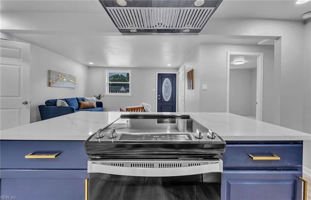 2007 Egger CIR, Hampton, VA 23663