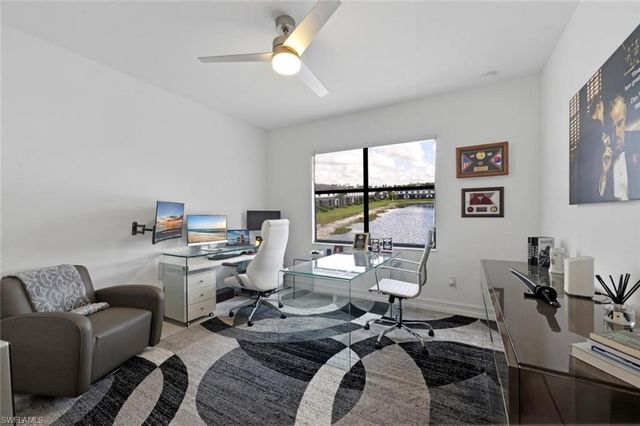 7345 Rockefeller DR, Naples, FL 34119