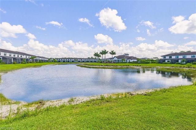 7345 Rockefeller DR, Naples, FL 34119