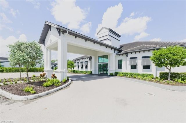 7345 Rockefeller DR, Naples, FL 34119
