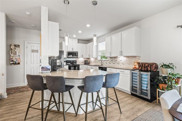 817 Sand Hill Branch DR, Austin, TX 78748
