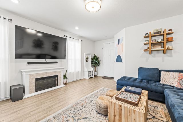 817 Sand Hill Branch DR, Austin, TX 78748