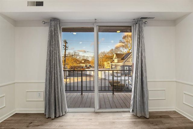 15 Oak Neck Road APT 11, Hyannis, MA 02601