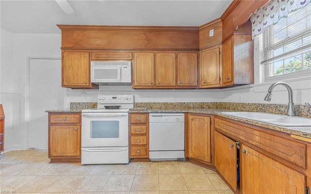 2810 Acres RD, Portsmouth, VA 23703