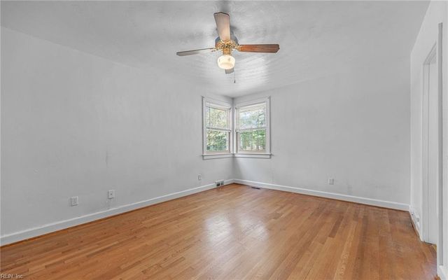 2810 Acres RD, Portsmouth, VA 23703