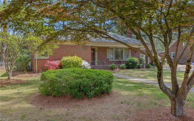 2810 Acres RD, Portsmouth, VA 23703