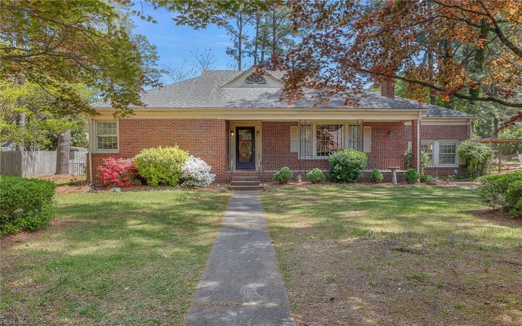 2810 Acres RD, Portsmouth, VA 23703