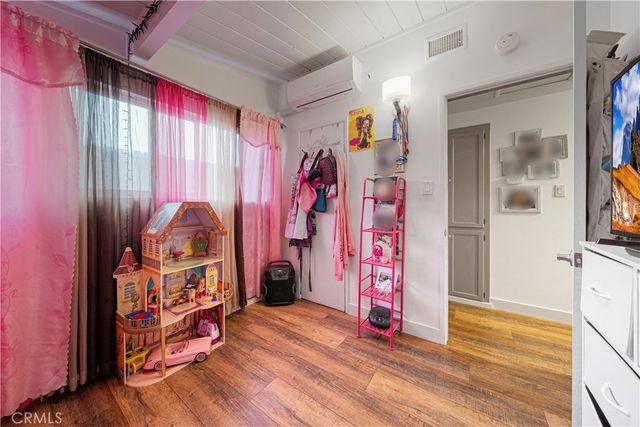 15411 Bonsallo Avenue, Gardena, CA 90247