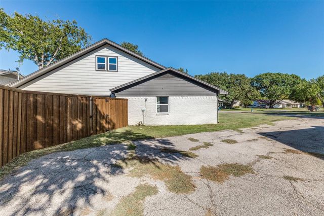9631 Liptonshire Drive, Dallas, TX 75238