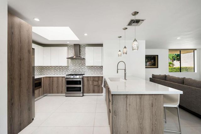 29 Stanford Drive, Rancho Mirage, CA 92270