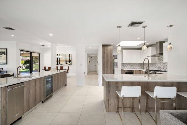 29 Stanford Drive, Rancho Mirage, CA 92270