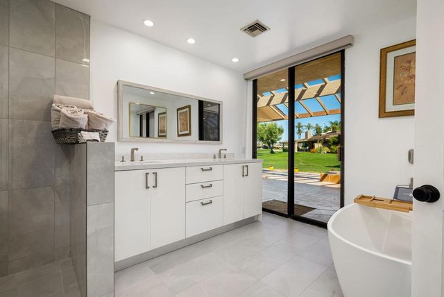 29 Stanford Drive, Rancho Mirage, CA 92270