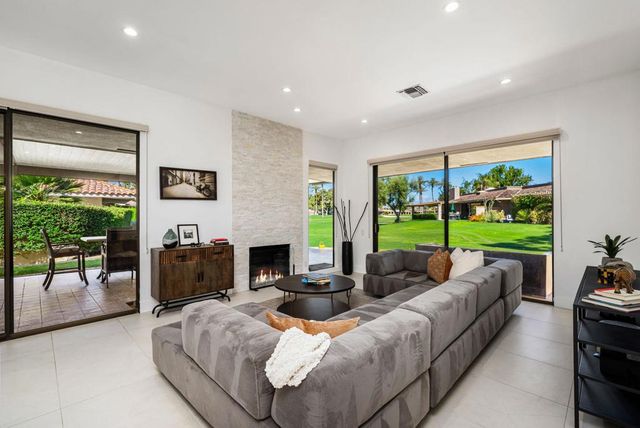 29 Stanford Drive, Rancho Mirage, CA 92270