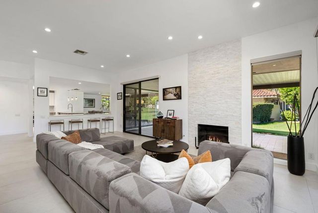 29 Stanford Drive, Rancho Mirage, CA 92270