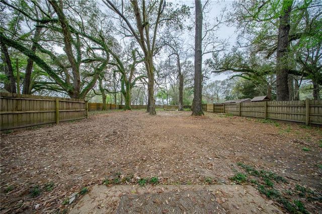 10280 Oak Lane, Grand Bay, AL 36541