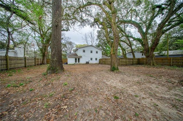 10280 Oak Lane, Grand Bay, AL 36541
