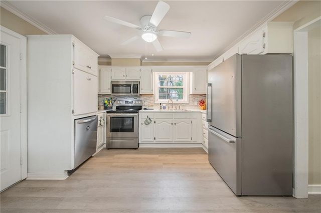 10280 Oak Lane, Grand Bay, AL 36541