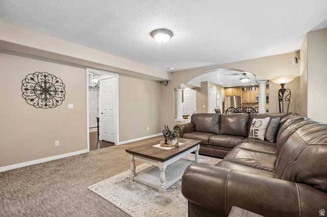 238 KAY CIR, Kaysville, UT 84037