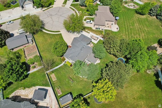 238 KAY CIR, Kaysville, UT 84037