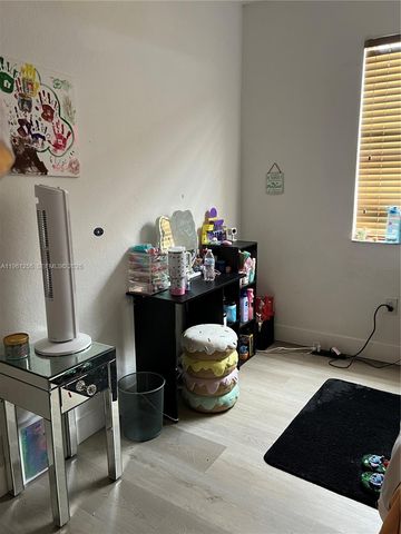 3330 NE 13th Cir Dr 108-22, Homestead, FL 33033