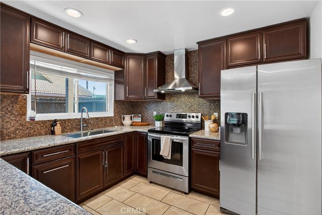 1000 S Citron 9, Anaheim, CA 92805