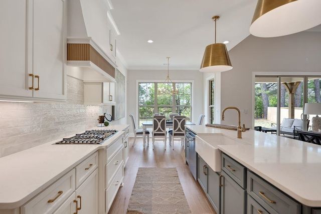 597 CEDAR SHADOWS CIR W, Collierville, TN 38017