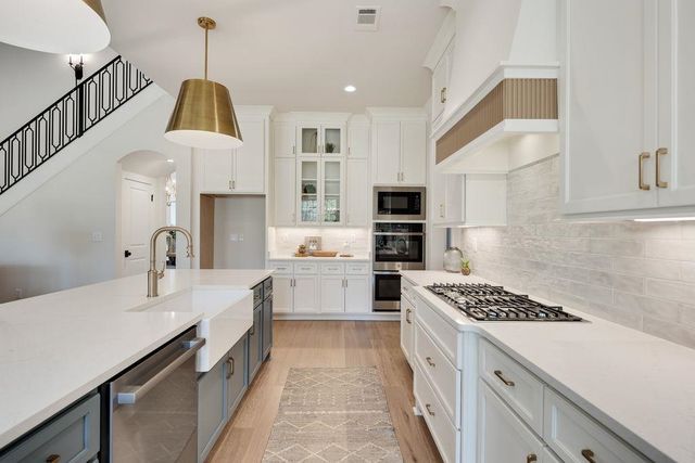 597 CEDAR SHADOWS CIR W, Collierville, TN 38017