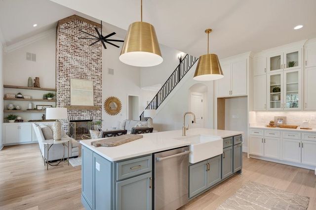 597 CEDAR SHADOWS CIR W, Collierville, TN 38017