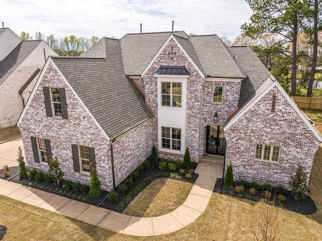 597 CEDAR SHADOWS CIR W, Collierville, TN 38017