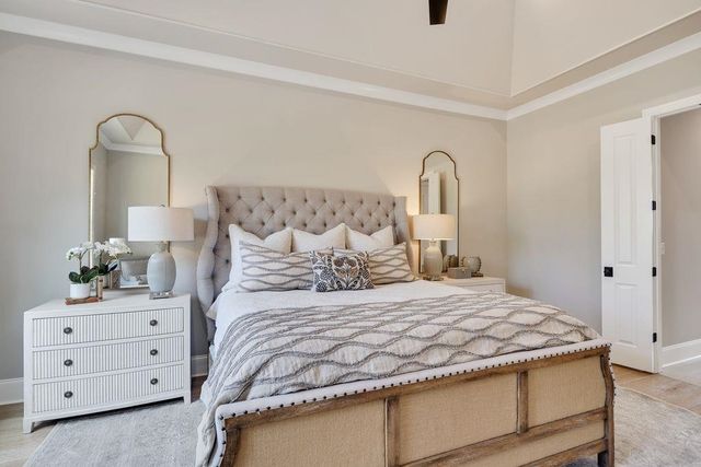 597 CEDAR SHADOWS CIR W, Collierville, TN 38017