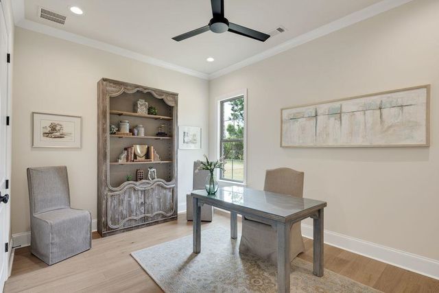 597 CEDAR SHADOWS CIR W, Collierville, TN 38017