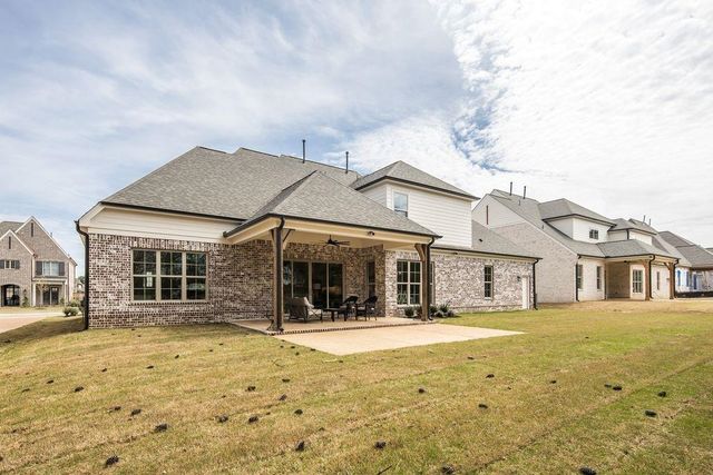 597 CEDAR SHADOWS CIR W, Collierville, TN 38017